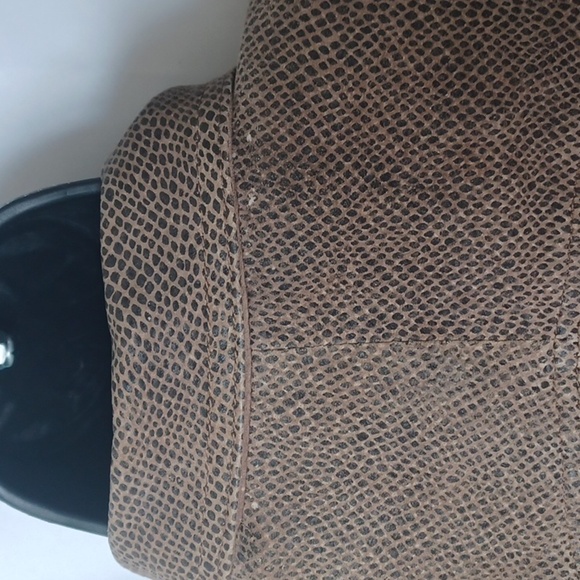 Vintage 80’s Cropped Leather Jacket Tan Suede Size Medium, zip out lining - Picture 7 of 12